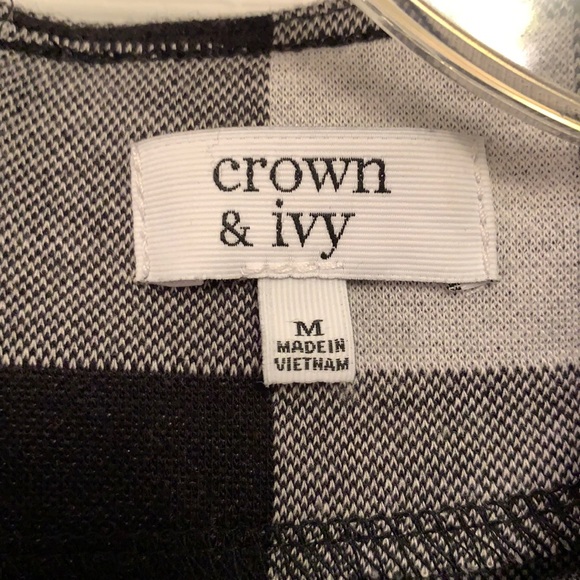 NWOT Crown & Ivy Gingham Black & White Bell Sleeve Top Plaid Checkered Medium - Picture 2 of 11